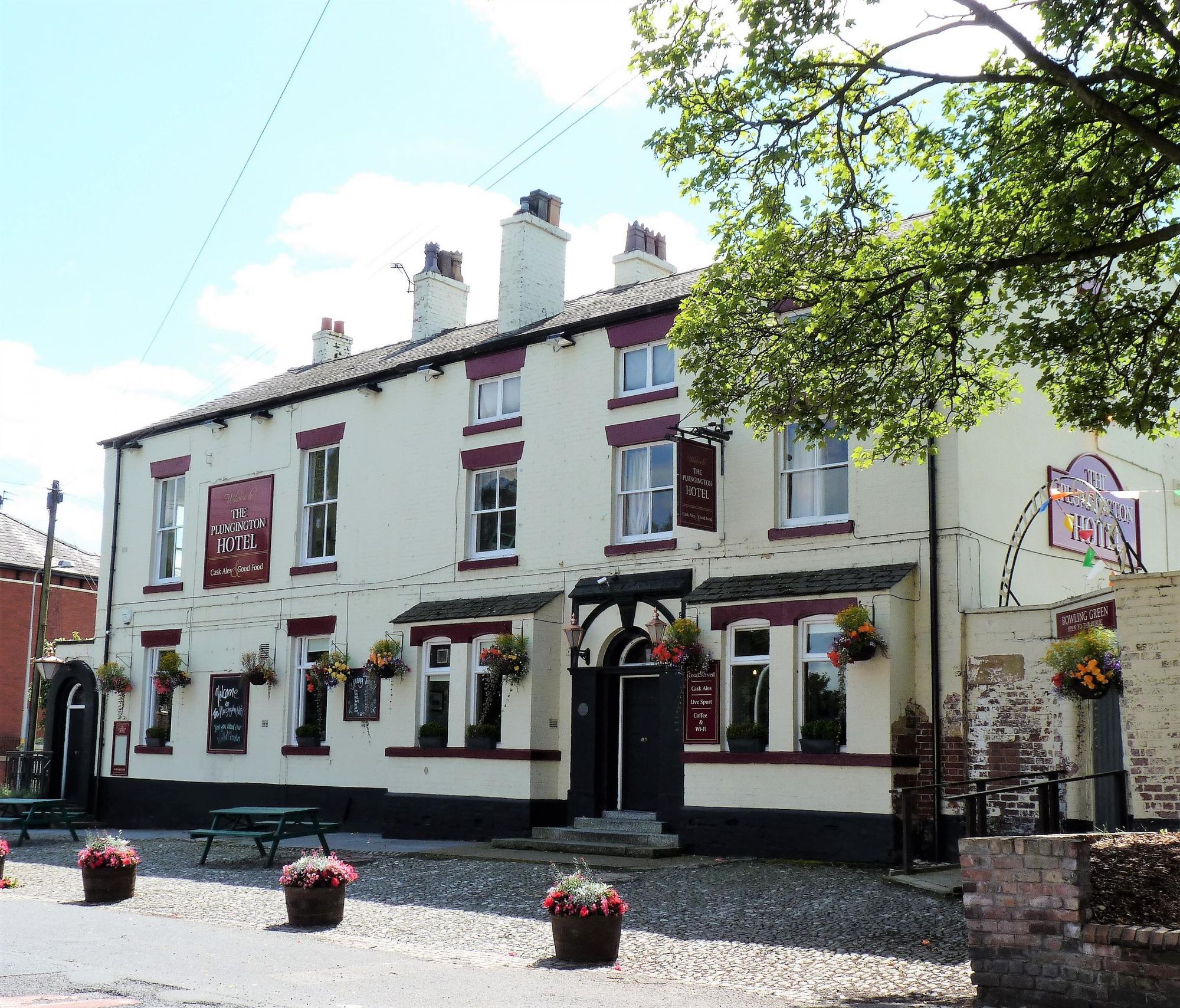 Plungington Hotel, Preston, July 2017. (Pub, External, Key). Published on 20-07-2017