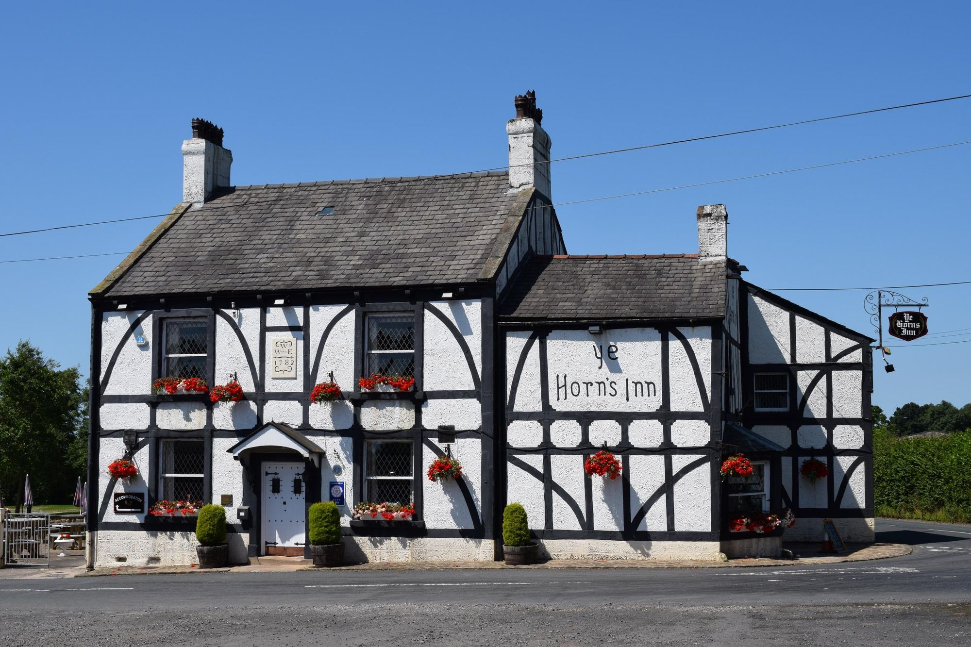 Horns, Goosnargh 17.7.17 (pre rebuild). (Pub, External). Published on 09-08-2017