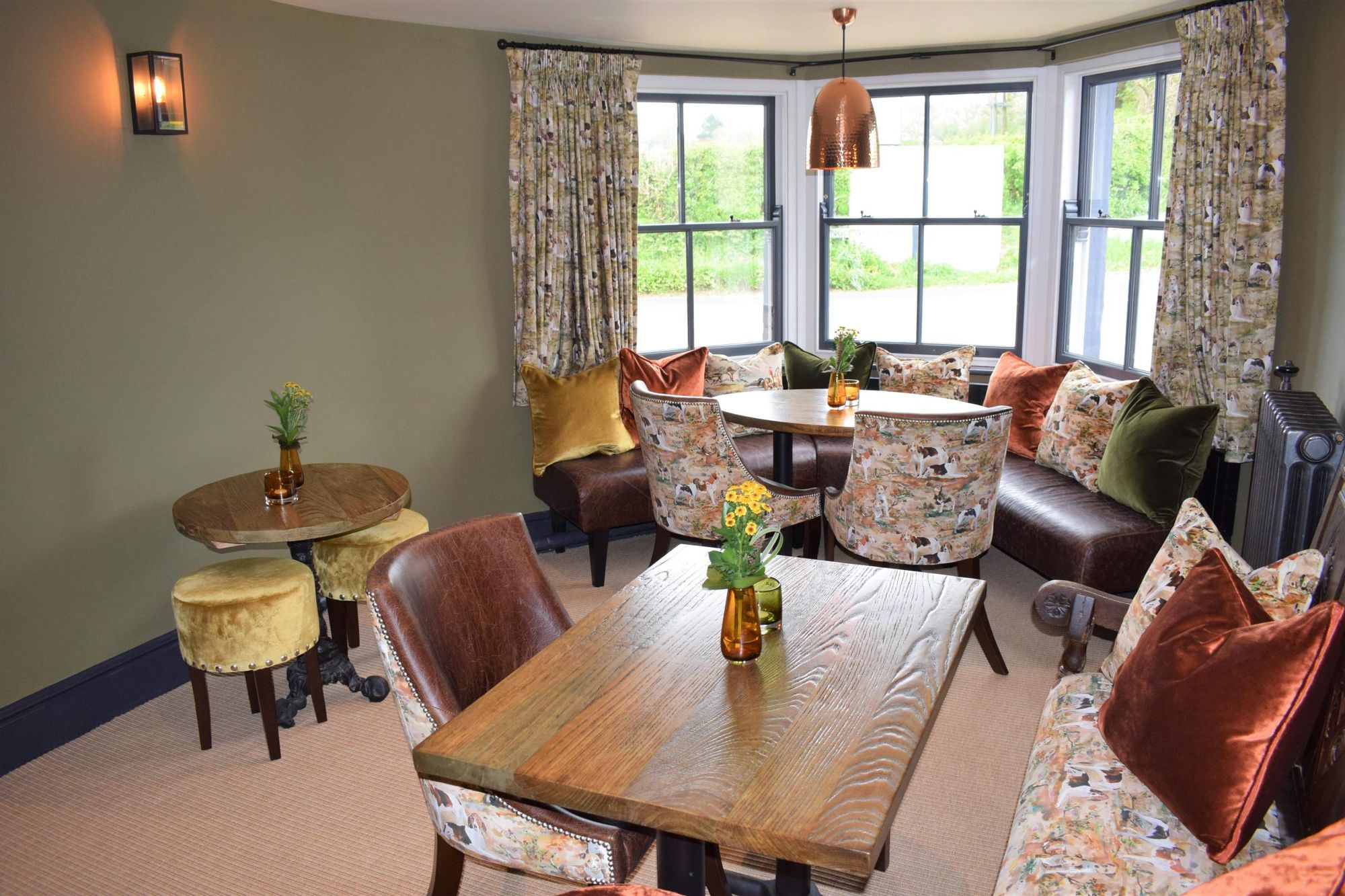 Small lounge 3.5.22. (Pub). Published on 17-06-2022