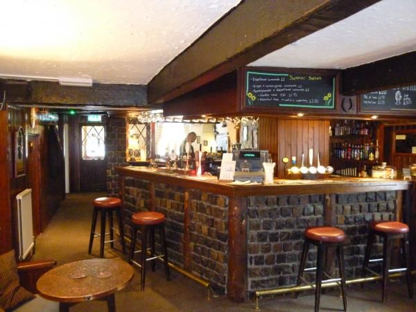 Bay Horse, Heath Charnock. (Bar). Published on 05-08-2015