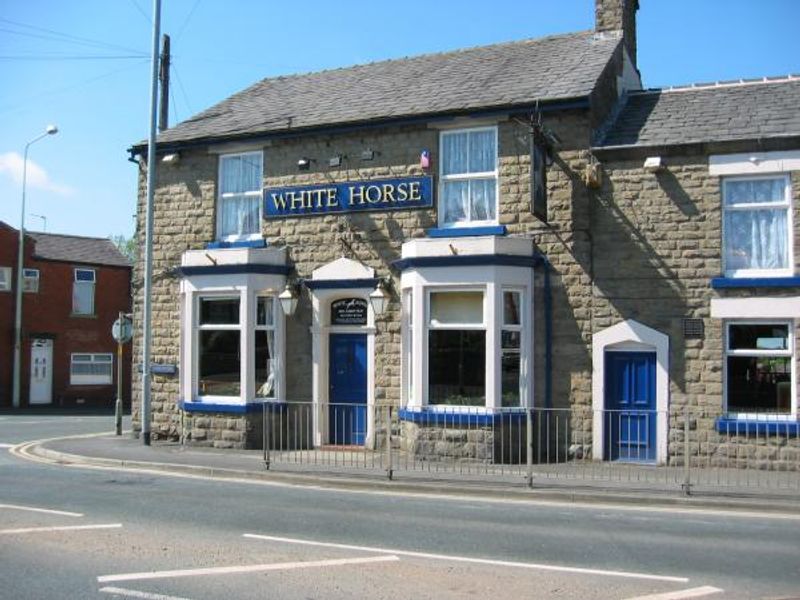 White Horse, Adlington. (Pub, External, Key). Published on 03-06-2013