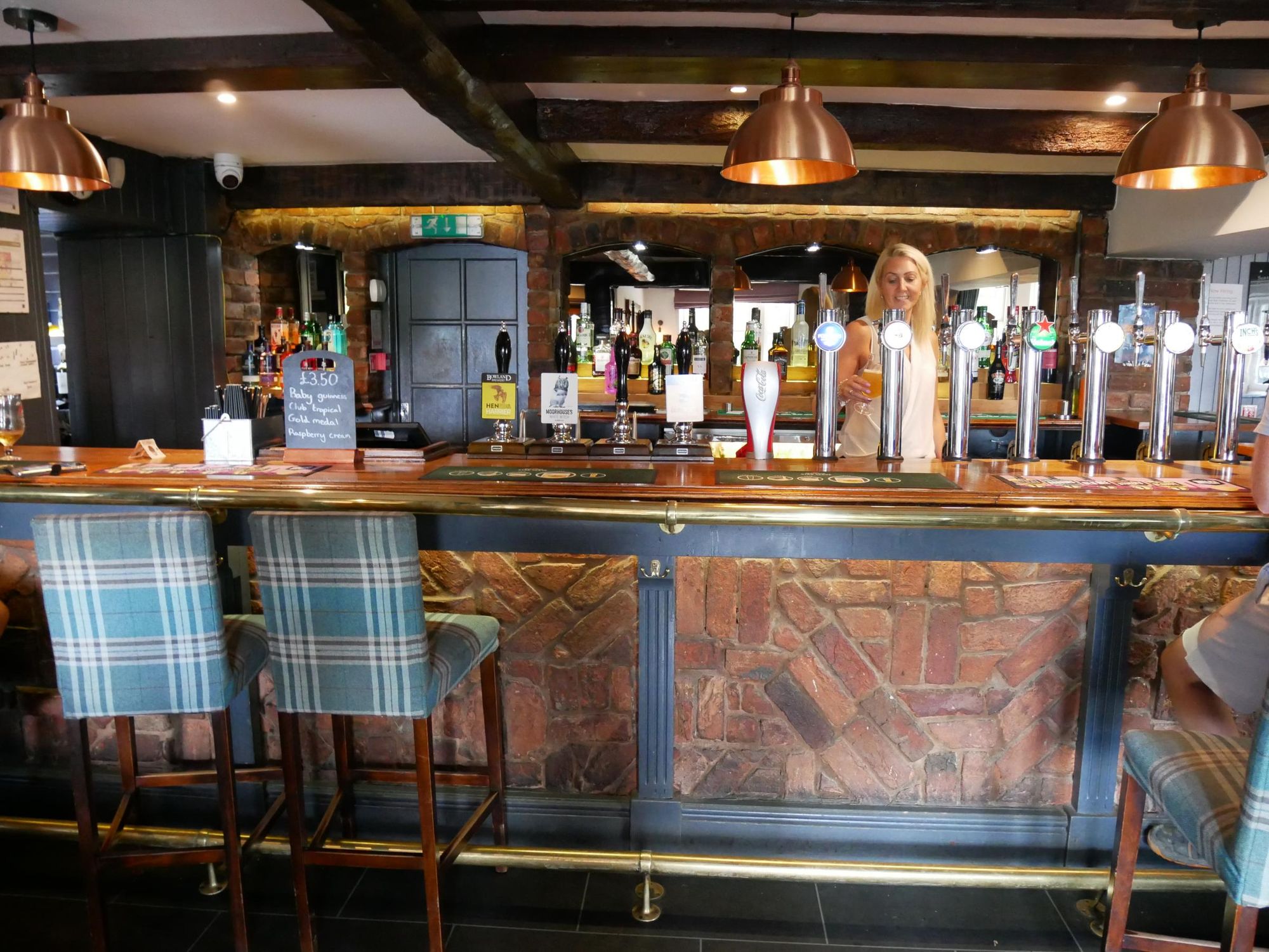 Boars Head Bar August 2022 DS. (Pub, Bar). Published on 06-08-2022