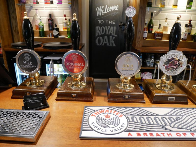 Royal Oak Handpumps August 2022 DS. (Pub, Bar). Published on 06-08-2022