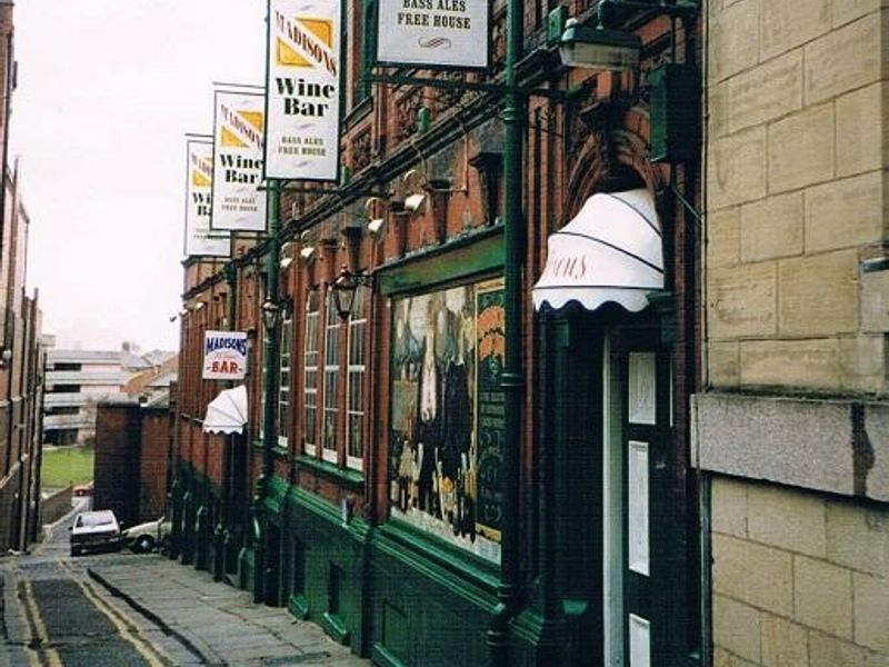 Madisons, Preston. (Pub, External). Published on 17-11-2015 