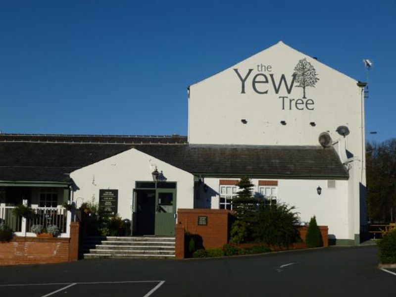 Yew Tree at Walton le Dale. (Pub, External). Published on 04-11-2013 