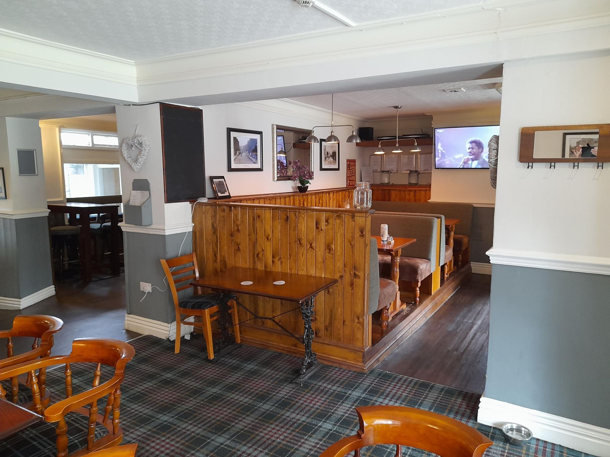 Golden Lion - 12.5.22 (AS). (Bar). Published on 12-05-2022