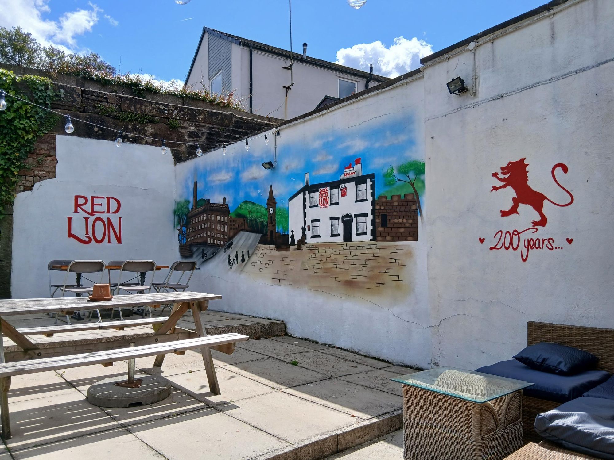 May 2026. (Pub, Garden). Published on 15-05-2026