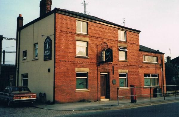 Fox & Grapes, (Jim Holderness). (Pub, External). Published on 15-07-2015