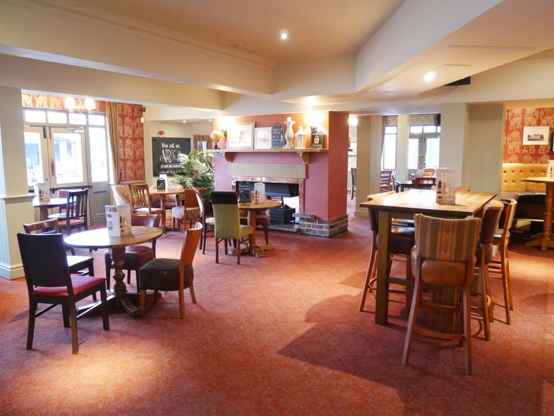 Black Bull, Fulwood 2 October 2022 DS. (Pub). Published on 21-10-2022