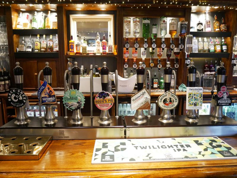 Black Bull, Fulwood 5 October 2022 DS. (Pub). Published on 21-10-2022