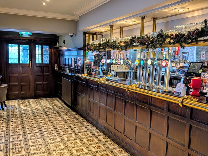 (Bar). Published on 08-03-2026 