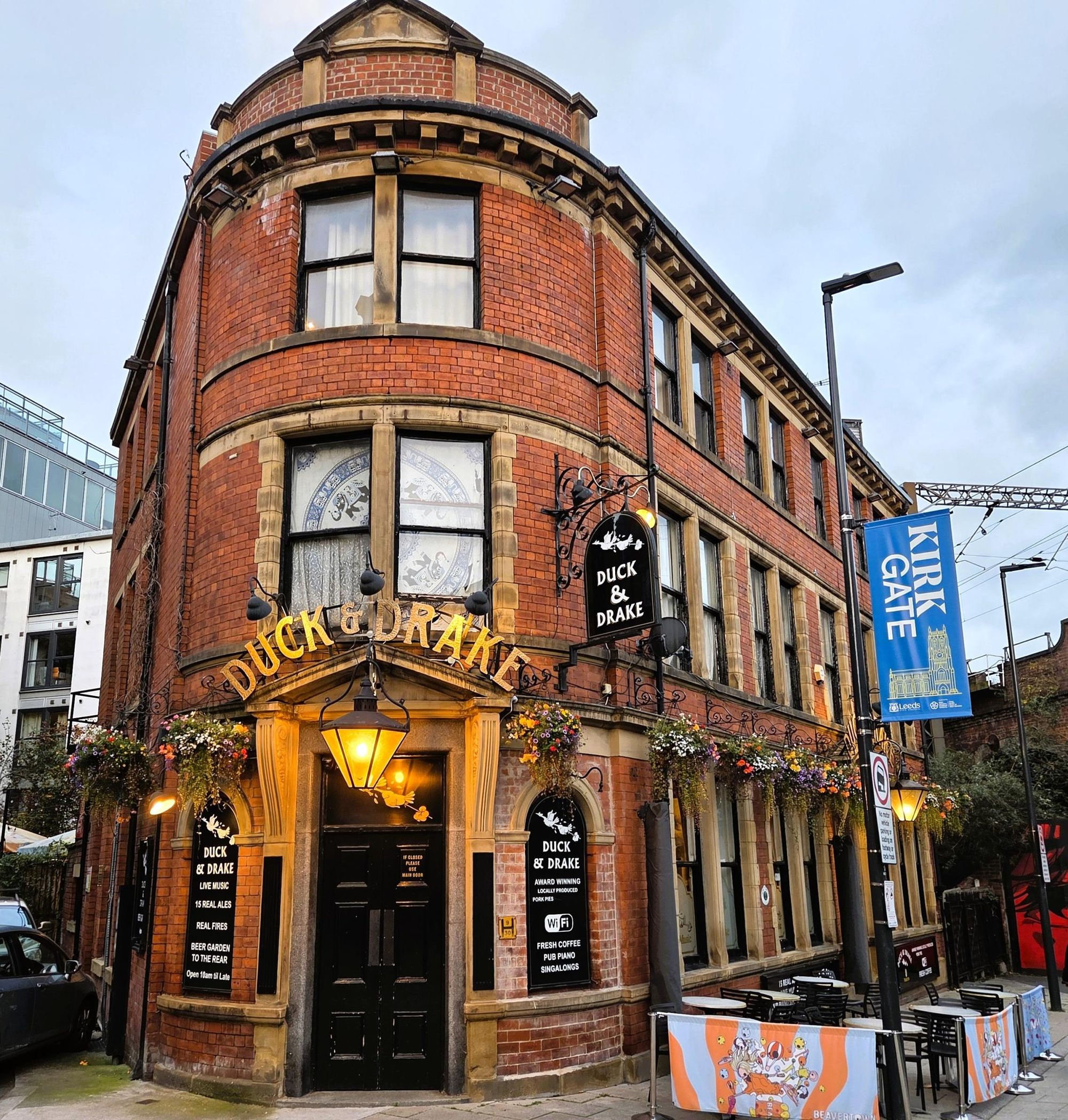 (Pub, External, Key). Published on 19-10-2025