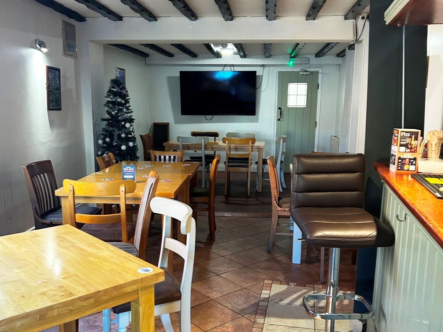 2025. (Pub, Bar). Published on 25-11-2025