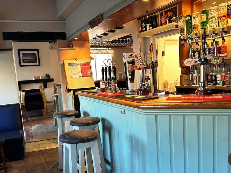 2025. (Pub, Bar). Published on 25-11-2025 