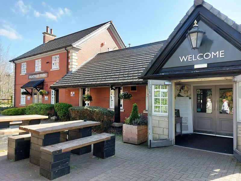 Exterior 2025. (Pub, External, Key). Published on 11-11-2025