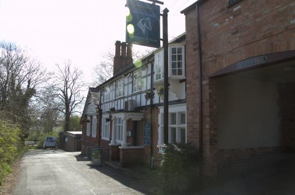 White Horse, Birstall. (Pub, External). Published on 28-09-2013