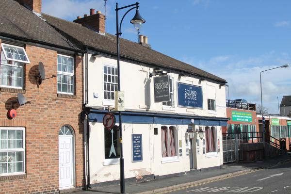Soundhouse. (Pub, External). Published on 18-10-2012