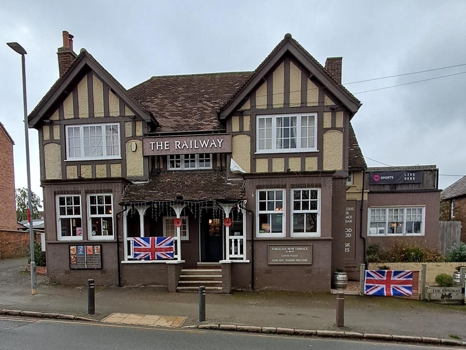 External 2025. (Pub, External, Key). Published on 07-11-2025