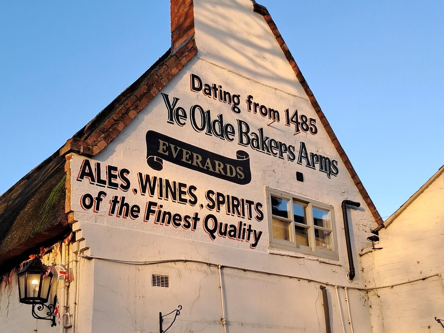 2025. (Pub, External, Sign). Published on 18-11-2025