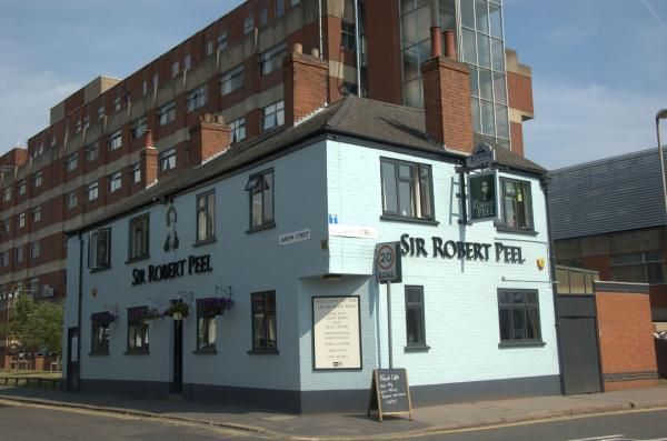 Sir Robert Peel. Leicester. (Pub, External). Published on 22-07-2013