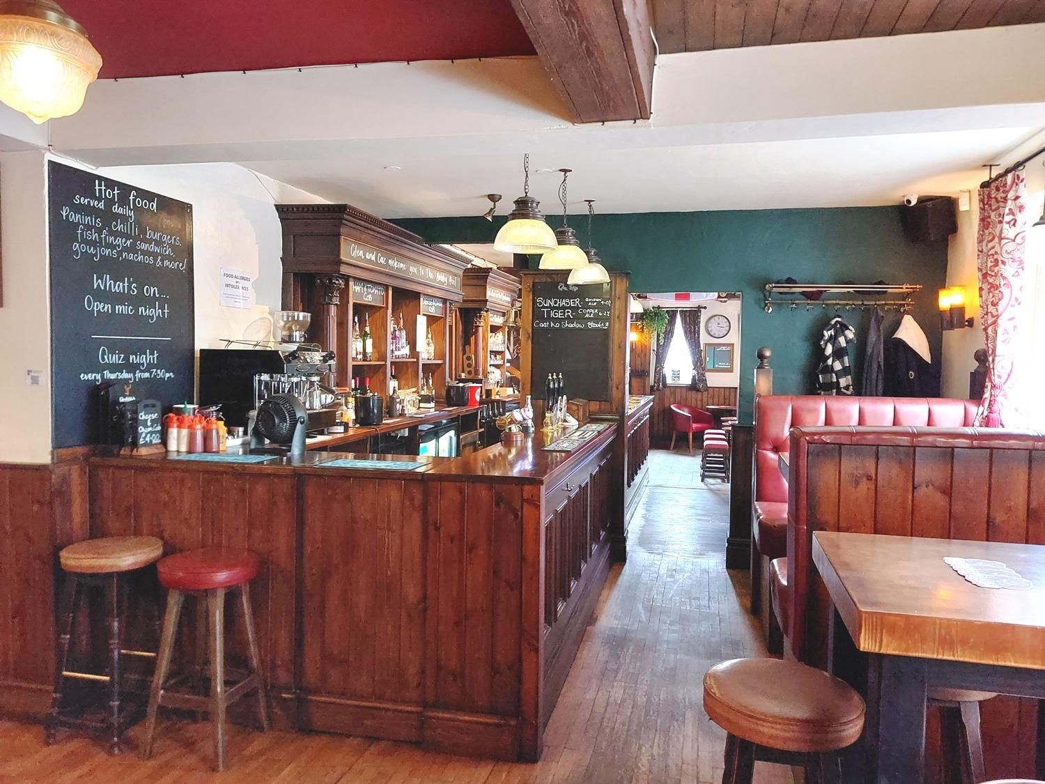 (Pub, Bar). Published on 21-06-2025