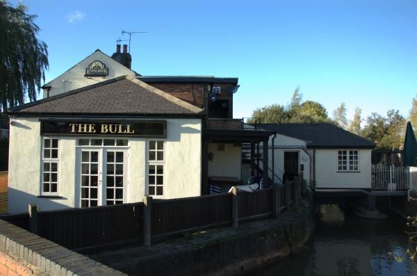 Bull, Broughton Astley. (Pub, External). Published on 07-07-2014