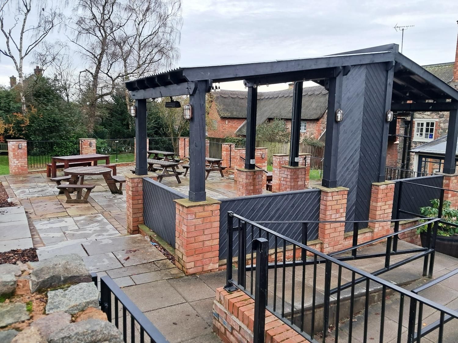 Patio 2025. (Pub, Garden). Published on 08-12-2025