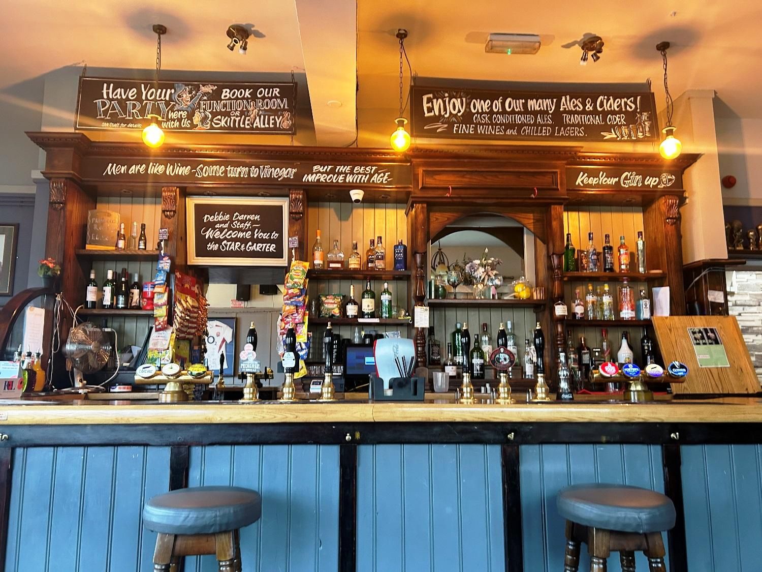 Bar 2025. (Pub, Bar). Published on 09-11-2025