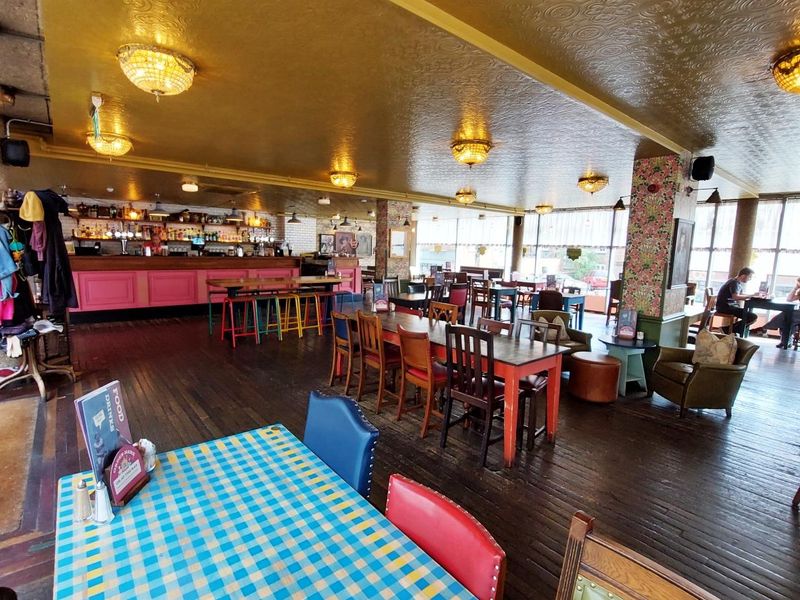 Internal 2026. (Pub, Bar). Published on 31-07-2026 
