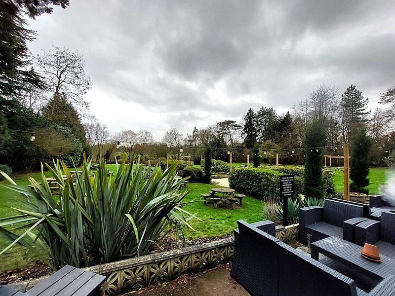 Garden, Feb 2026. (Pub, Garden). Published on 13-05-2026 