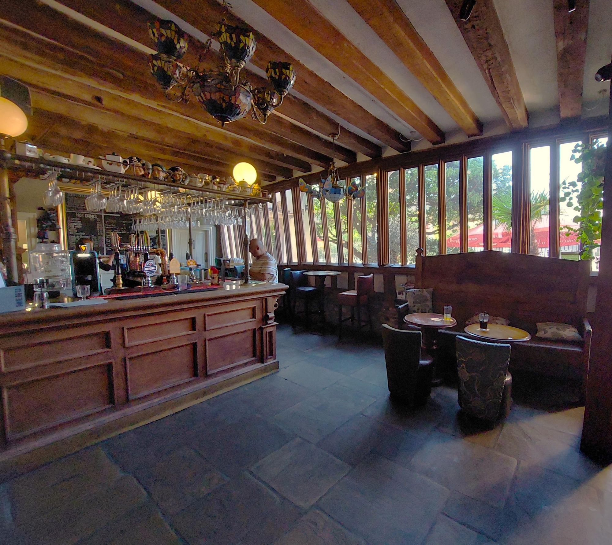 (Bar). Published on 02-10-2026