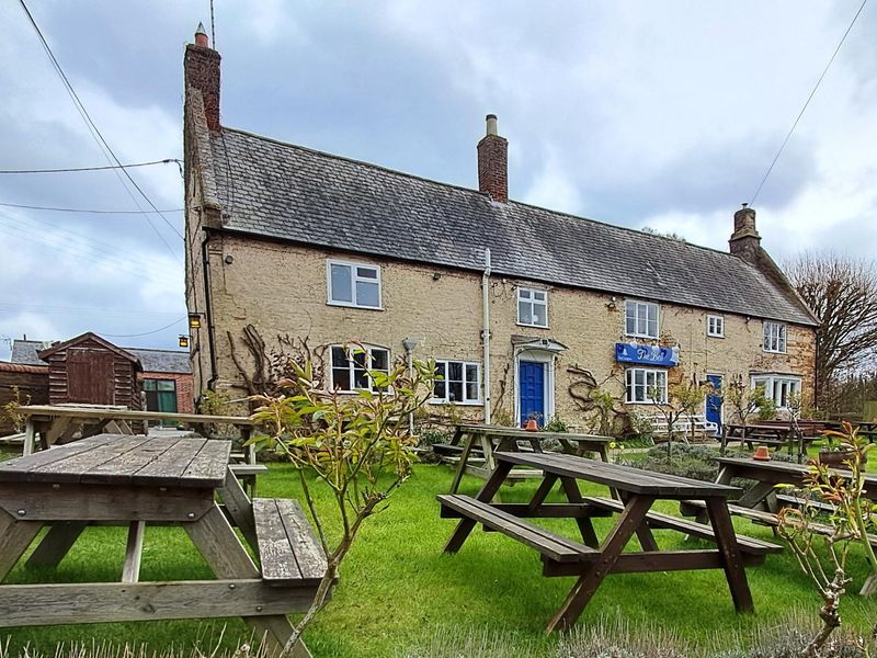 2026. (Pub, External, Garden). Published on 24-03-2026 