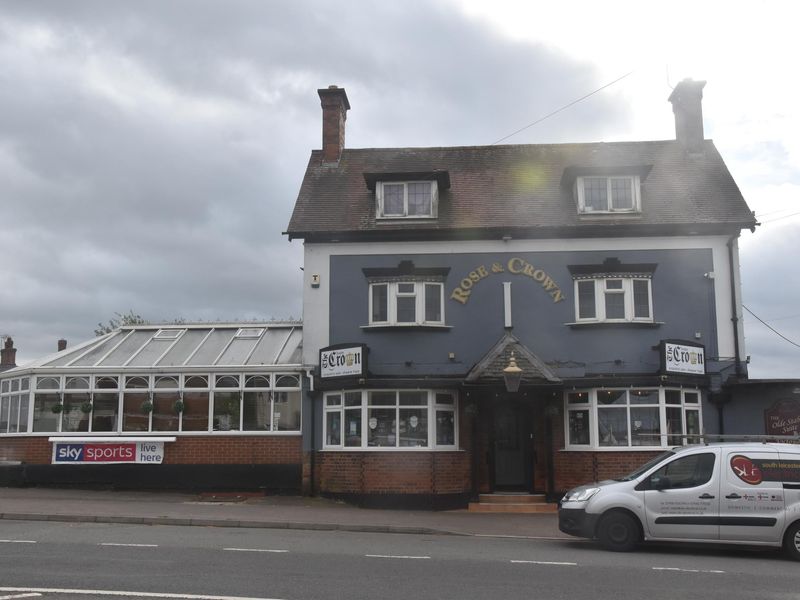 Rose & Crown, Houghton on the Hill. (Pub, External). Published on 08-10-2023 