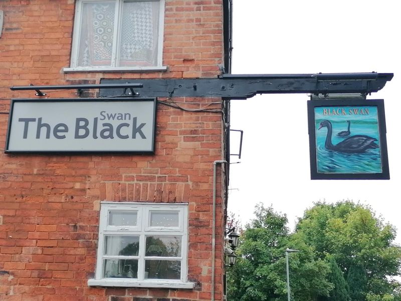 Black Swan_Shepshed. (Pub, External, Sign). Published on 05-09-2024