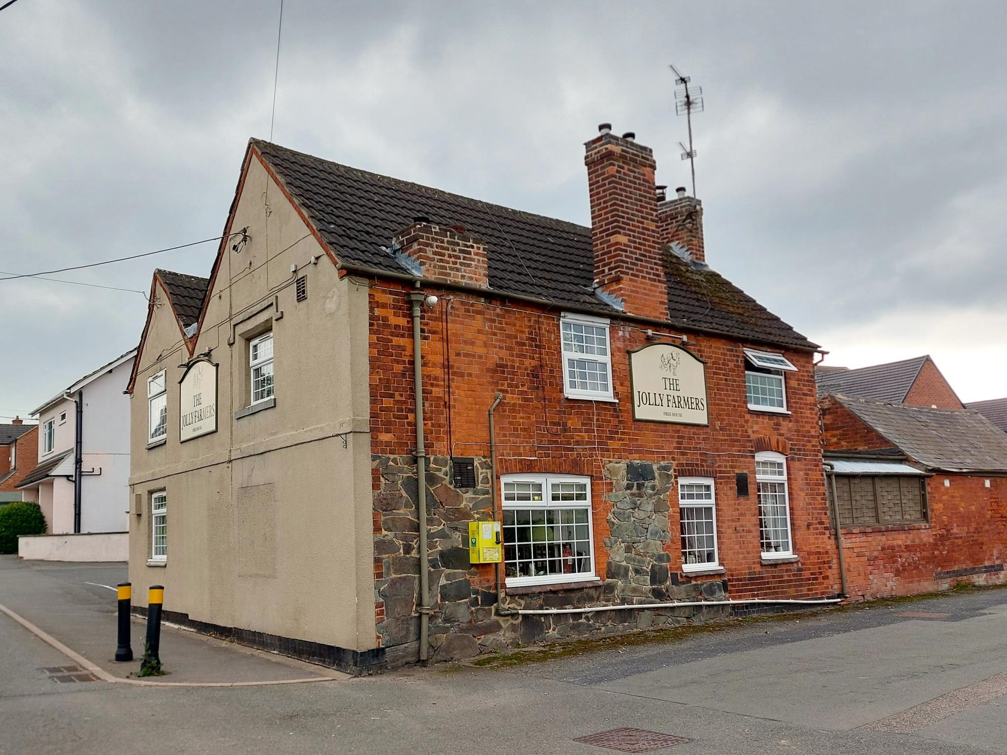 Black-Swan_Shepshed. (External). Published on 05-01-2026