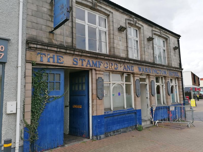 Stamford and Warrington, Coalville. (Pub, External). Published on 26-08-2023 