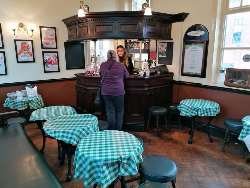 GCR Refreshment Room_Loughborough. (Bar). Published on 23-09-2024