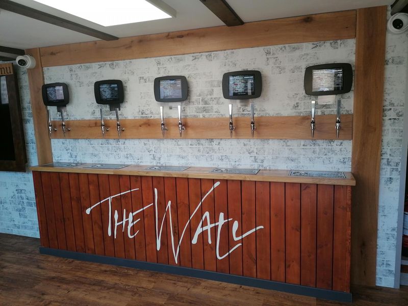 Beer wall. (Pub). Published on 14-05-2022