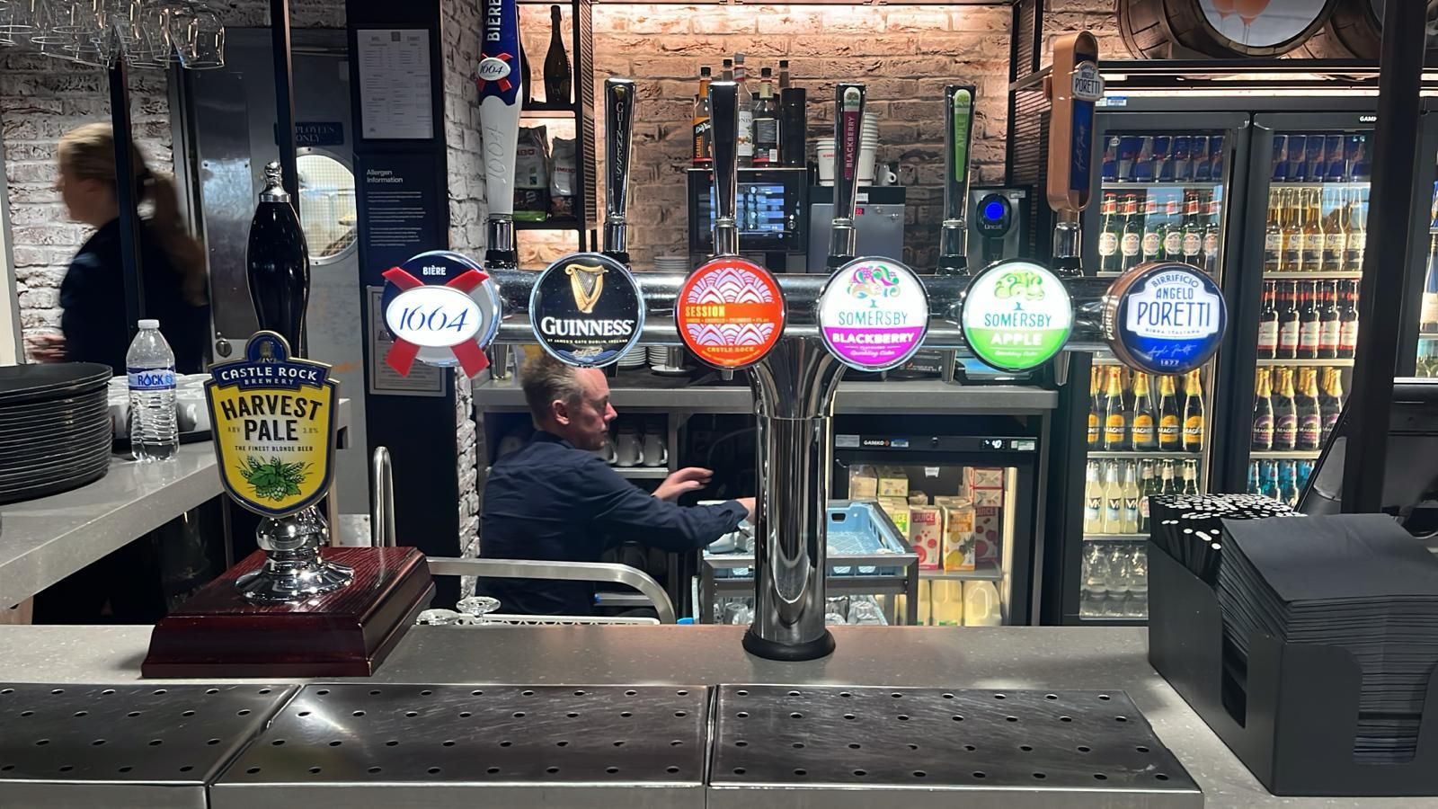 The-Yard_East_Midlands_Airport. (Bar). Published on 25-08-2025