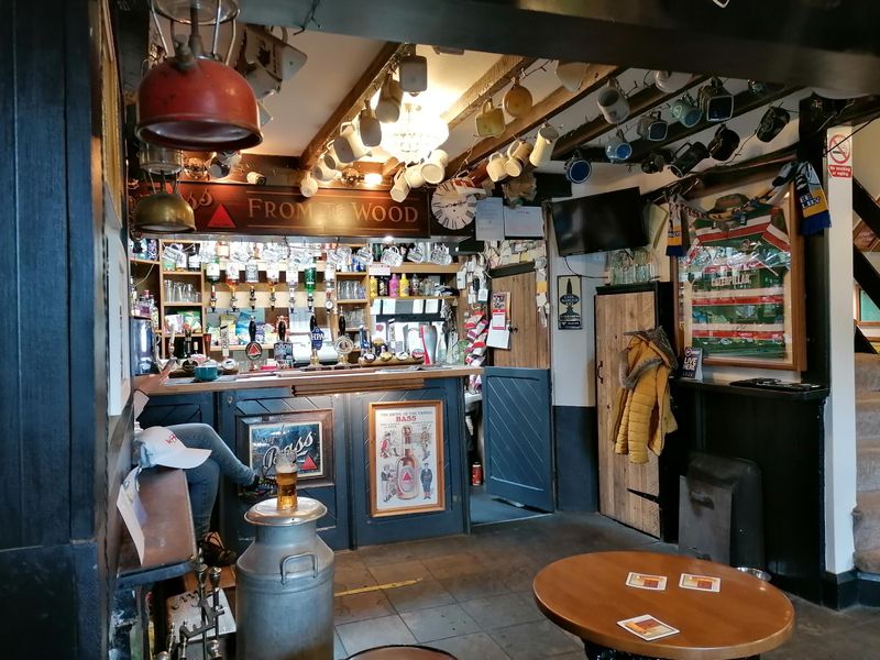 Jolly Potters, Castle Donington. (Pub, Bar). Published on 30-05-2022