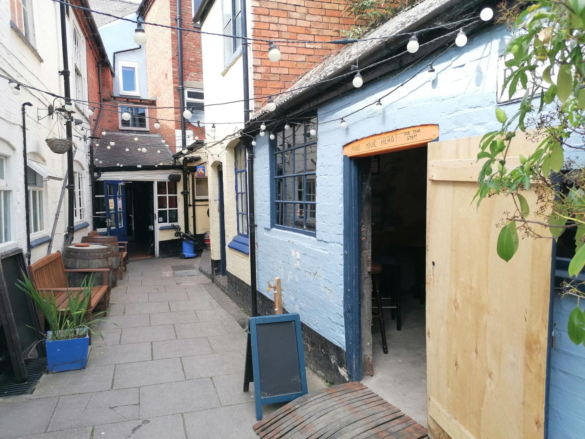 Organ_Grinder_Loughborough. (Pub, External). Published on 01-08-2024