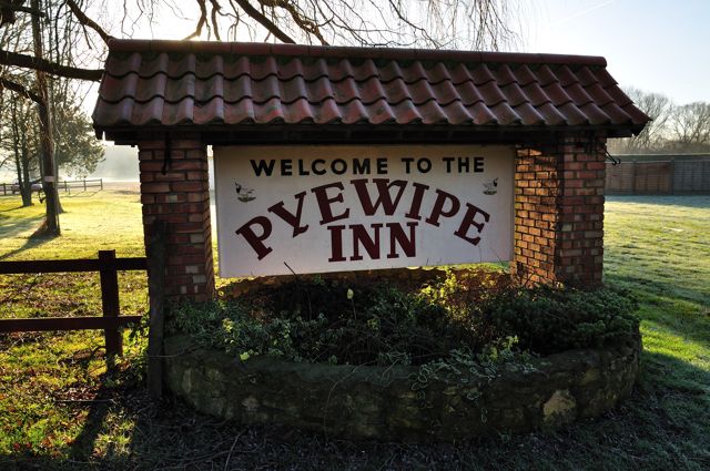 Pub sign at Pyewipe Inn, Lincoln. (Pub, Sign). Published on 01-01-1970