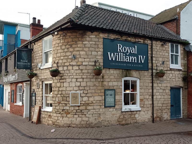 Royal William IV in Lincoln. (Pub, External). Published on 09-10-2024 