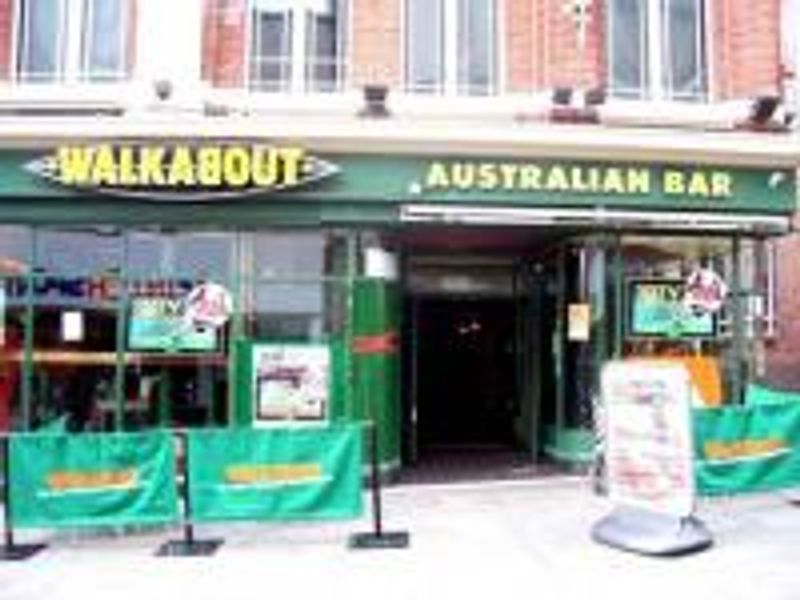 Walkabout at Lincoln. (Pub). Published on 01-01-1970