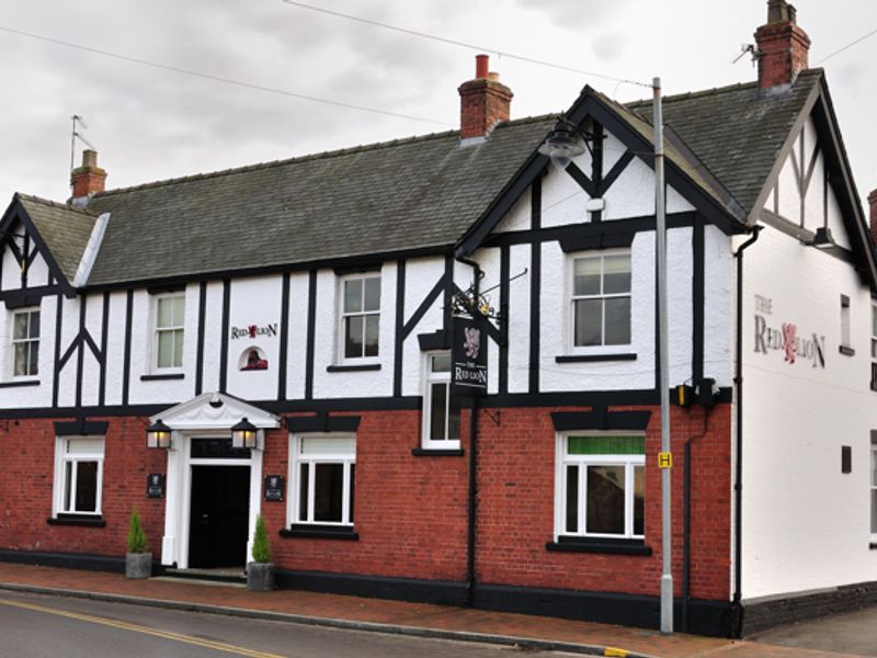 Red Lion at Market Rasen. (Pub, External, Key). Published on 01-01-1970