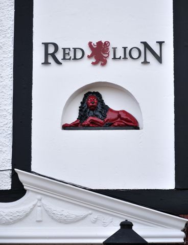Pub sign Red Lion. (Pub, Sign). Published on 01-01-1970