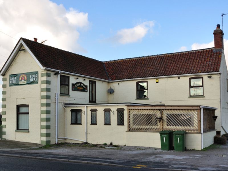 Nags Head at Middle Rasen. (Pub, External, Key). Published on 01-01-1970