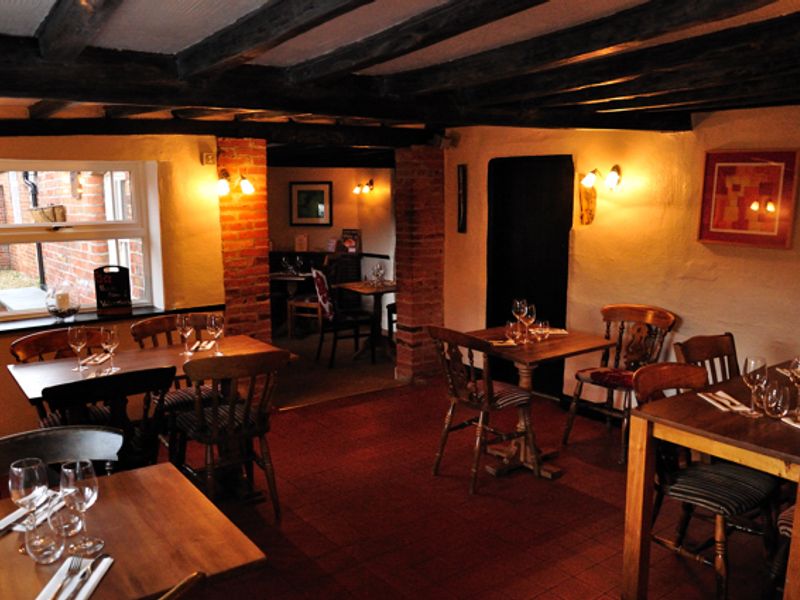 Dining room at Sebastapol Inn. (Pub, Restaurant). Published on 01-01-1970