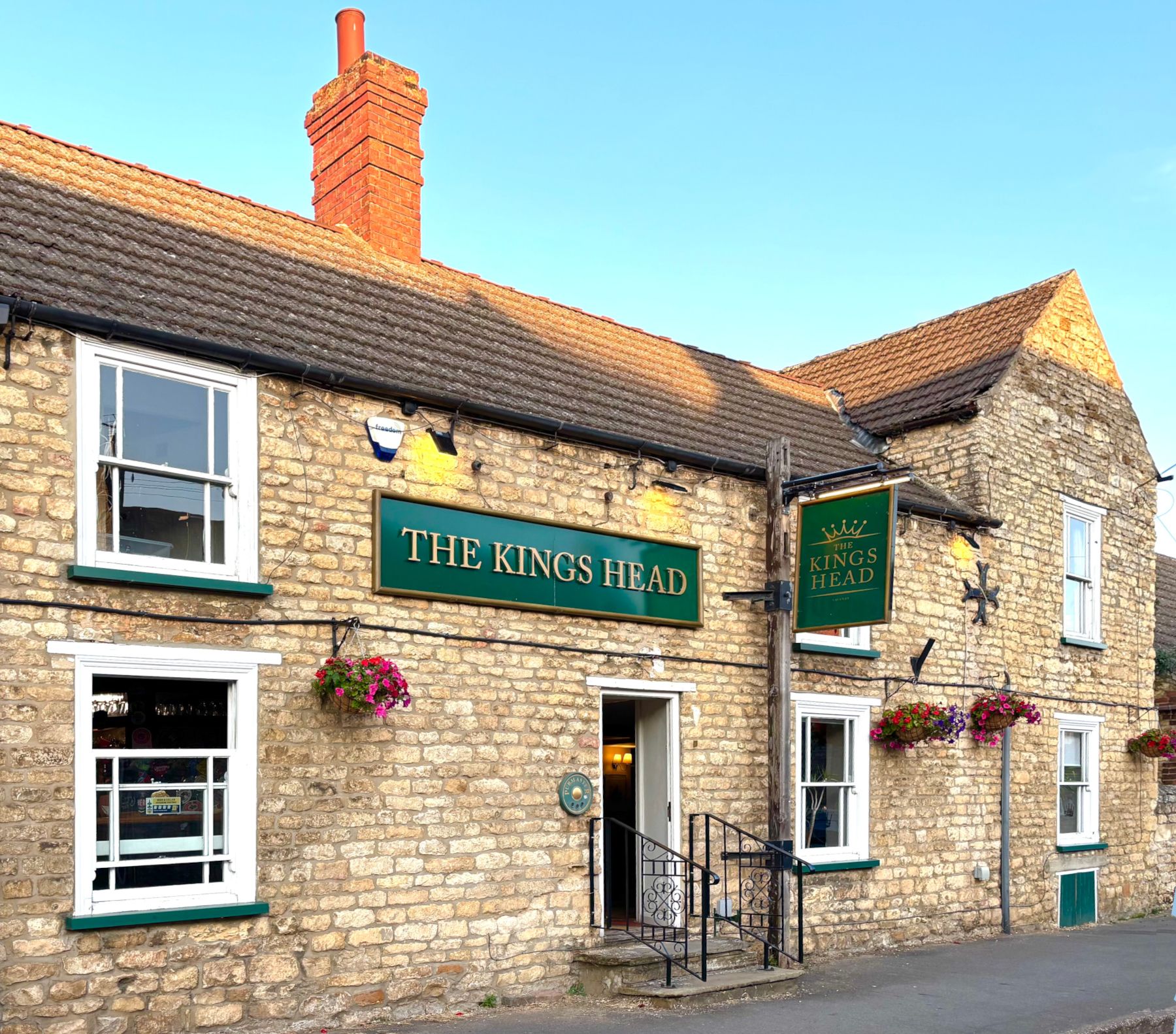 Kings Head-Navenby. (Pub, External). Published on 08-01-2026