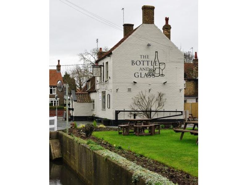 Bottle & Glass at Scothern. (Pub, External). Published on 03-03-2023 